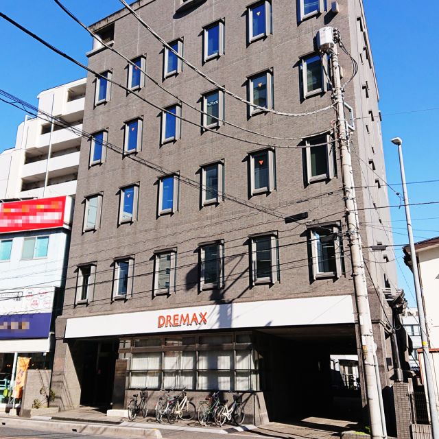 【シンクス㈱オフィス東京です】

11月の組織変更に伴い、「営業所」から「オフィス」に名称変更しました。
引き続きよろしくお願いいたします！

シンクス㈱オフィス東京
〒332-0035
埼玉県川口市西青木3-3-9
ドリマックスビル３Ｆ

☎ 048-240-0800
FAX 048-240-0808

#shinx
#シンクス
#木工
#開先加工機
#パネルソー
#spn2
#切断機
#製品
#ランニングソー
#NCルーター
#ルーター加工機
#ＮＣボーリング
#埼玉県川口市
#名称変更のお知らせ
#新スタート